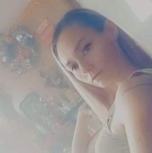 Meet your Posher, Candice